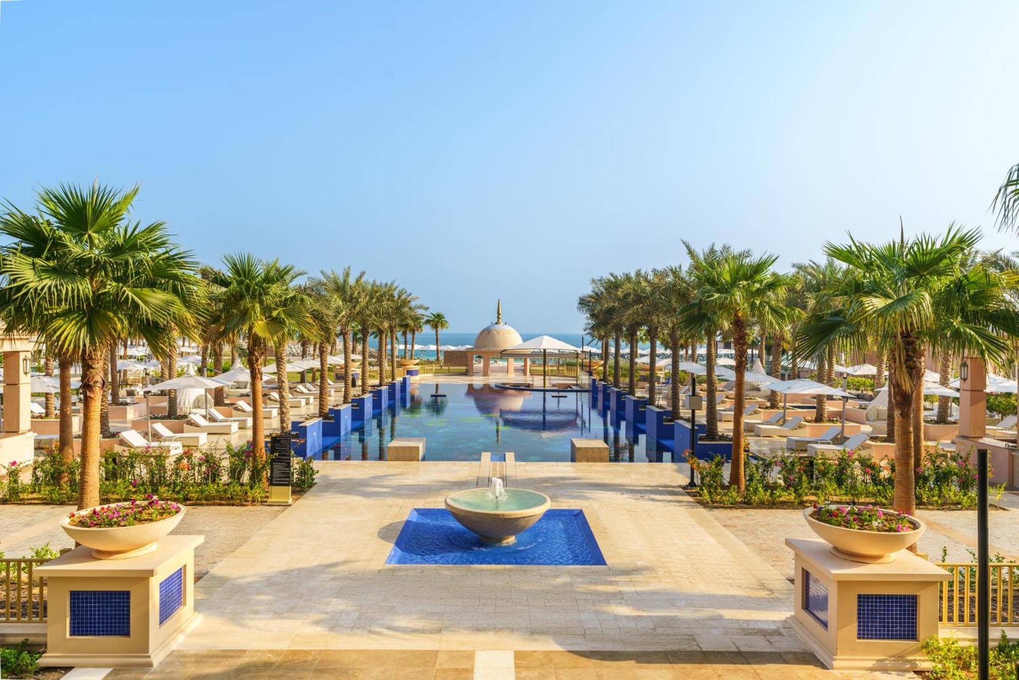 Rixos Marina Abu Dhabi Hotel Екстериор снимка